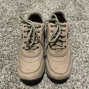 Cabelas Women’s Dry Plus Lace Up Tan Shoes